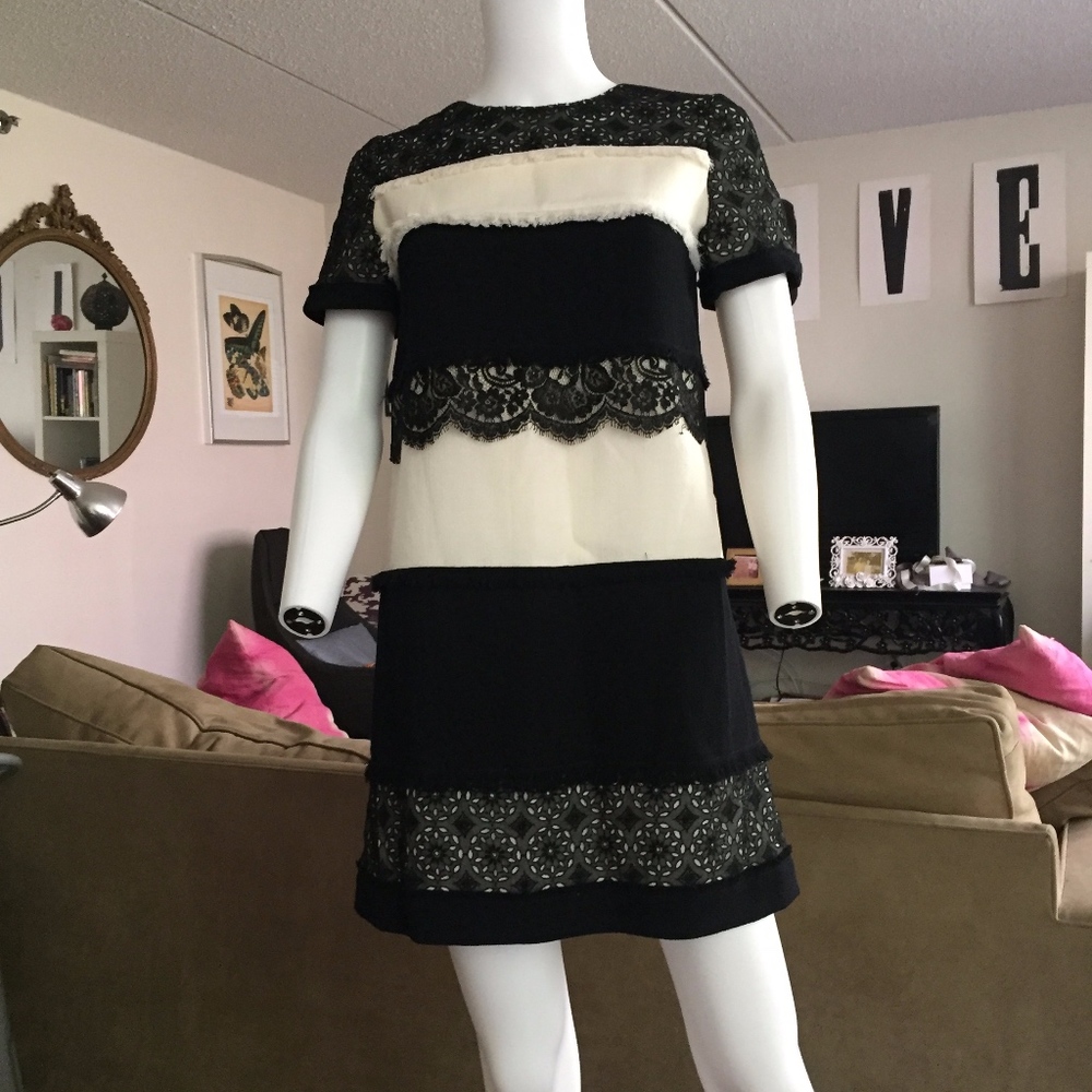 Amelia Toro Blk & White Lace Trim Shift Dress